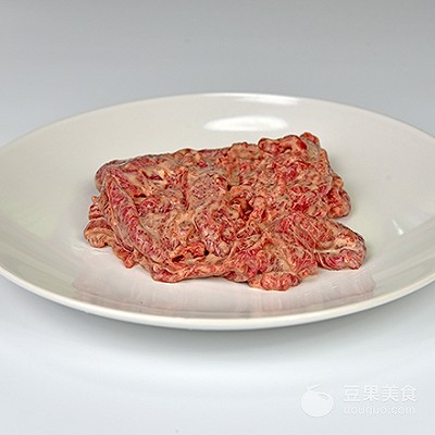 水煮牛肉#美的微波炉菜谱#