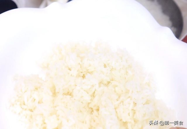 炒米饭怎么炒才能变得更好吃?炒米饭窍门-资料巴巴网