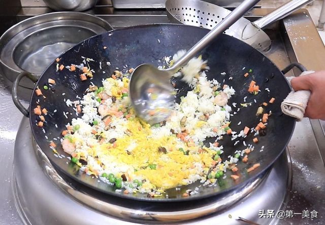 炒米饭怎么炒才能变得更好吃?炒米饭窍门 - 第14张 - 资料巴巴网 炒米饭怎么炒才能变得更好吃?炒米饭窍门 - 第14张