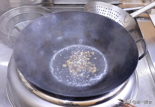 炒米饭怎么炒才能变得更好吃?炒米饭窍门 - 第9张 - 资料巴巴网 炒米饭怎么炒才能变得更好吃?炒米饭窍门 - 第9张