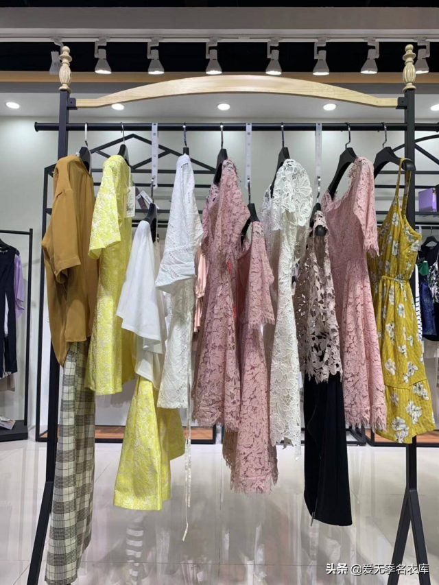 零基础怎么开服装店?想开服装店-1