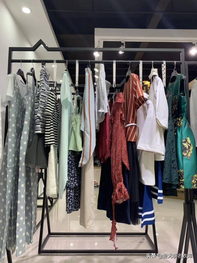 零基础怎么开服装店?想开服装店-1