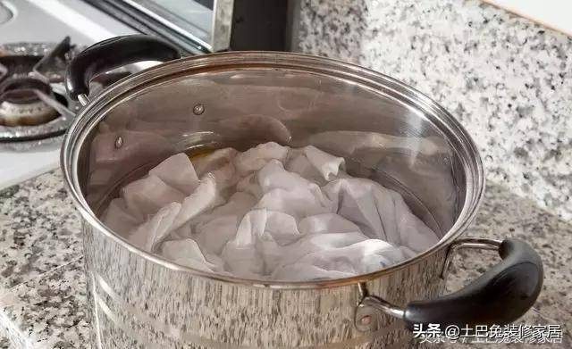 白衣服发黄怎么洗可以变白?发黄的白衣怎么恢复亮白-1
