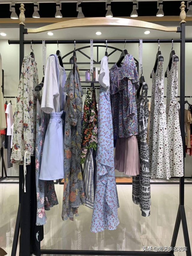 零基础怎么开服装店?想开服装店-1