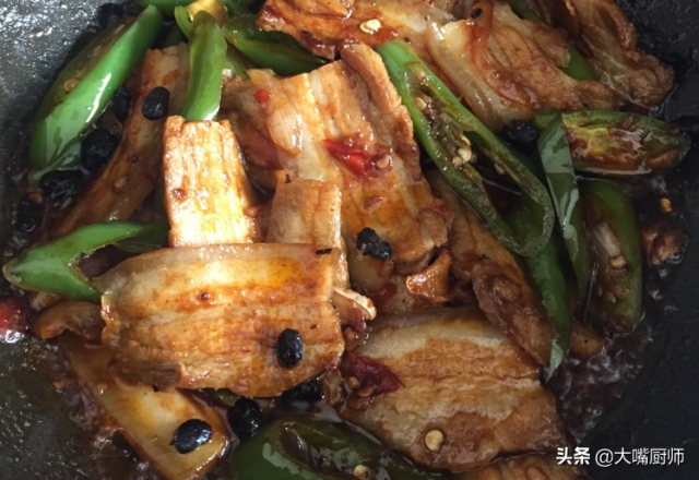 回锅肉怎么做好吃？家常回锅肉-1