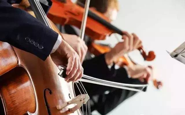为什么弦乐器被称做交响乐团的心脏? 交响乐中的弦乐器-资料巴巴网