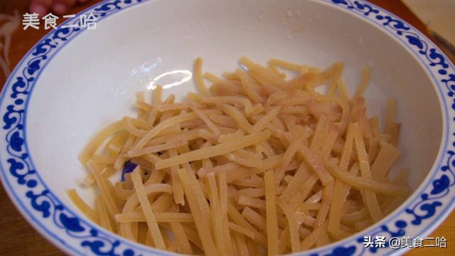 怎样做皮冻？如何熬猪皮冻-1