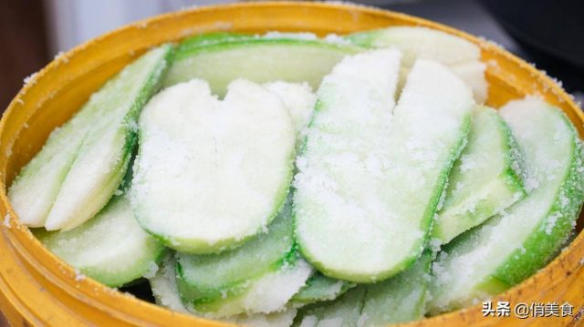 如何腌制萝卜干（老式腌萝卜）-1